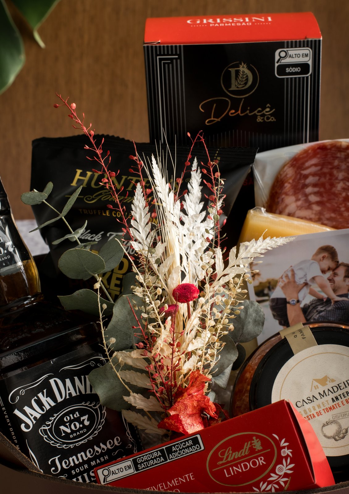 Cesto Amor de Pai em couro com whisky Jack Daniel's
